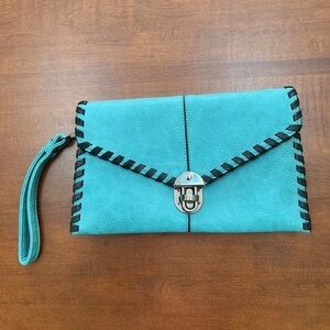 NWOT Sydney Love  vegan leather convertible crossbody wristlet laced purse